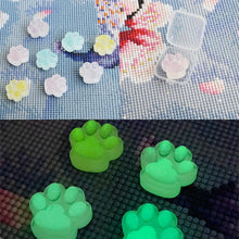 Load image into Gallery viewer, Luminous Diamond Painting Magnets