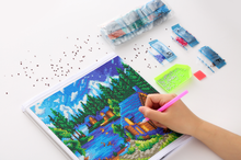 Load image into Gallery viewer, Living In The Wild - Diamond Painting Storage Box Kit