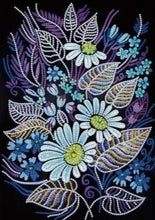 Load image into Gallery viewer, Glowing Floral Diamond painting 