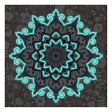 Load image into Gallery viewer, Mandala Glow In The Dark Artistic Diamond Art
