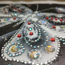 Load image into Gallery viewer, Shiny White Butterfly - Special Diamond Painting