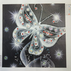Shiny White Butterfly - Special Diamond Painting