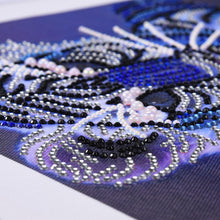 Load image into Gallery viewer, Tiger White Cub - Special  Diamond Painting