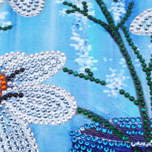 Load image into Gallery viewer, White Flower Vase - Special Diamond Painting