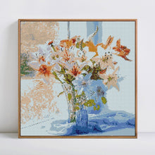 Load image into Gallery viewer, Attractive Flower Bouquet Diamond Painting