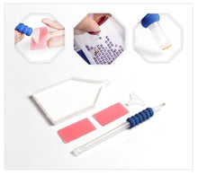 Load image into Gallery viewer, Unique Owl -  Special Shaped Diamond Kit